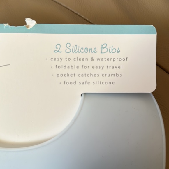 Baby boy silicone bibs - pack of 2. NEVER USED / WORN - Picture 4 of 4